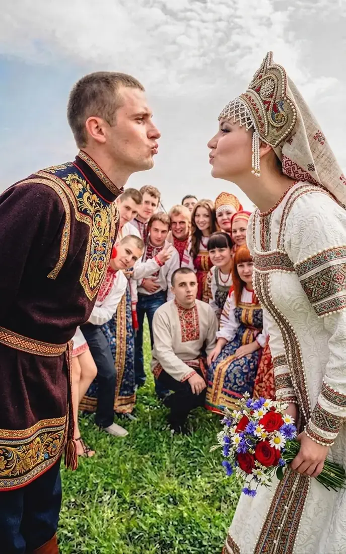 В стиле русском народном
